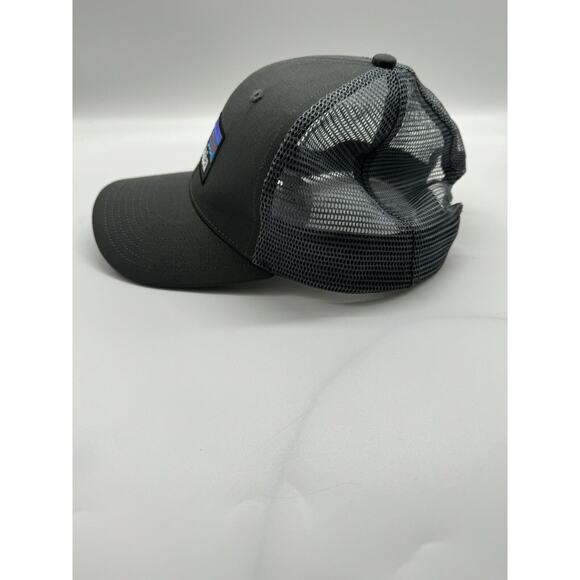 Patagonia Gray P-6 Logo Trucker Hat Mesh Snap Back Organic Cotton Hat Cap OSFM - Picture 5 of 9